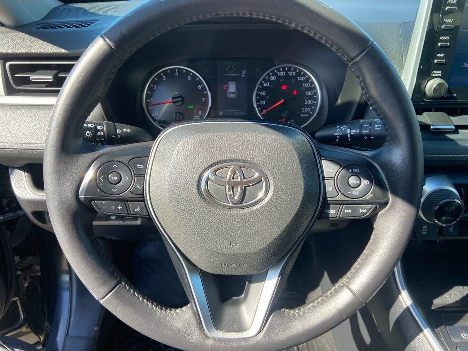 2019 Toyota RAV4 XLE-14