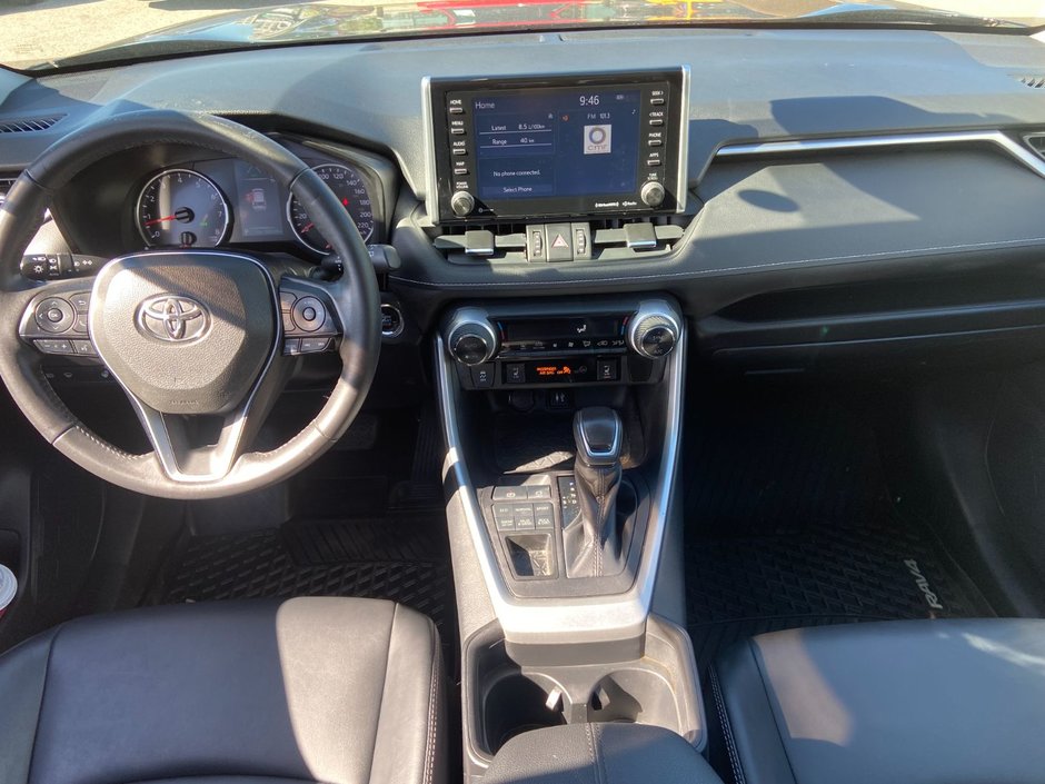 2019 Toyota RAV4 XLE-13