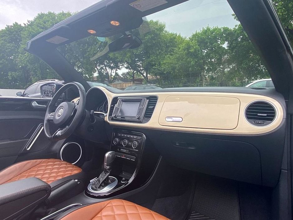 2019 Volkswagen Beetle Convertible Wolfsburg Edition-10