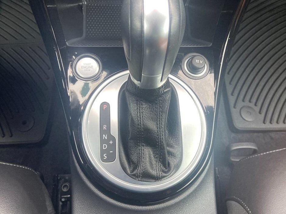 2019 Volkswagen Beetle Convertible Wolfsburg Edition-20