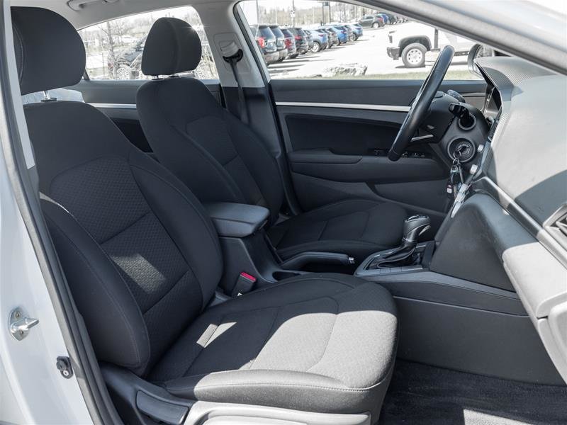 2020 Hyundai Elantra Sedan Preferred IVT-19