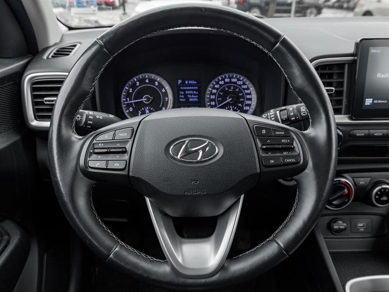 2021 Hyundai Venue FWD Preferred (Two-Tone)-8