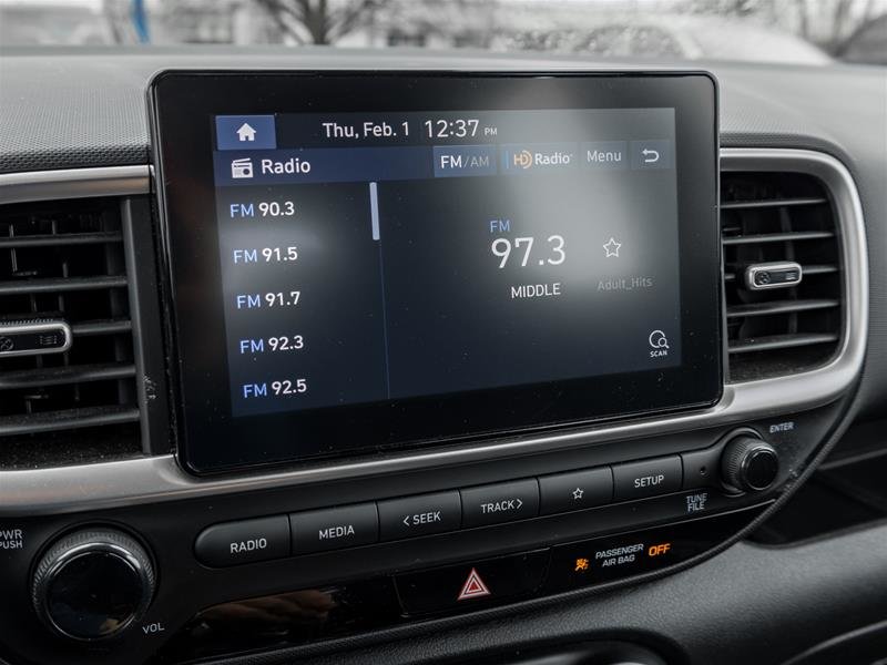 2021 Hyundai Venue FWD Preferred (Two-Tone)-16