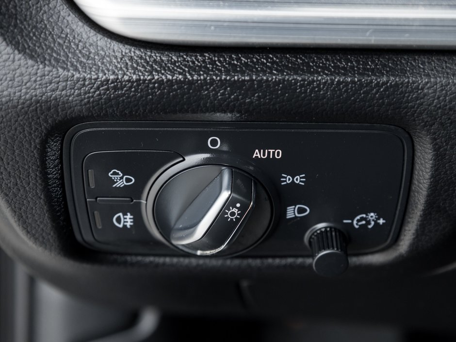 2018 Audi A3 2.0T Progressiv-13
