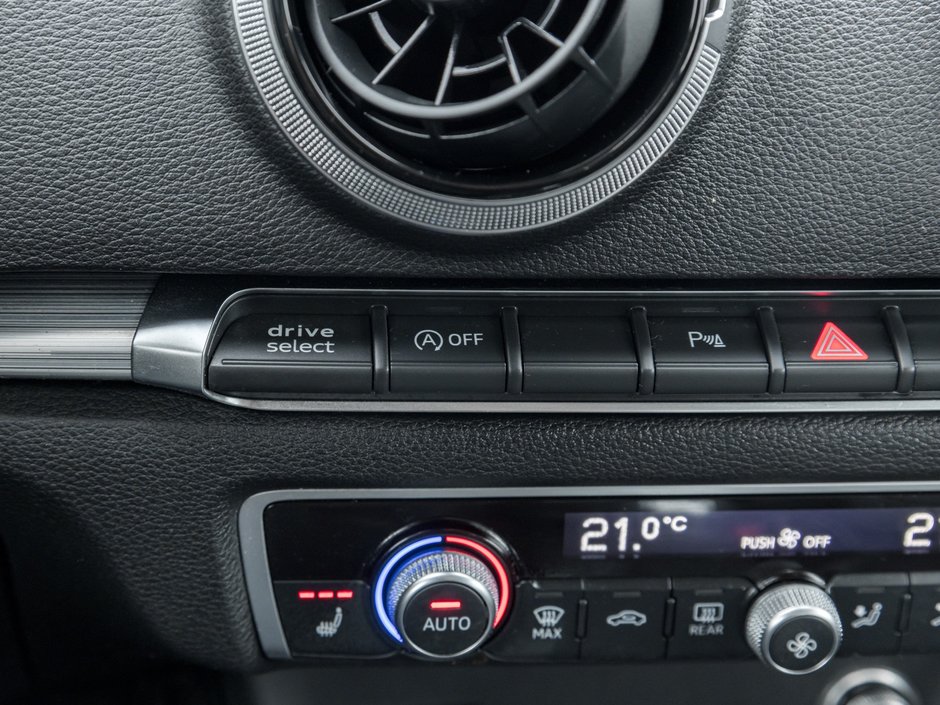 2018 Audi A3 2.0T Progressiv-17