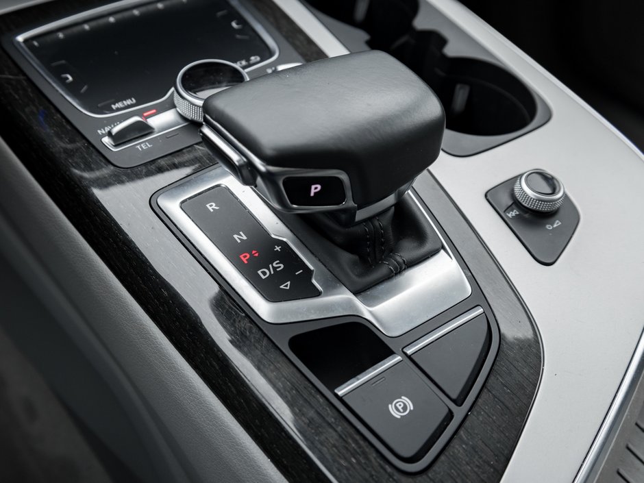 2019 Audi Q7 55 Progressiv-16
