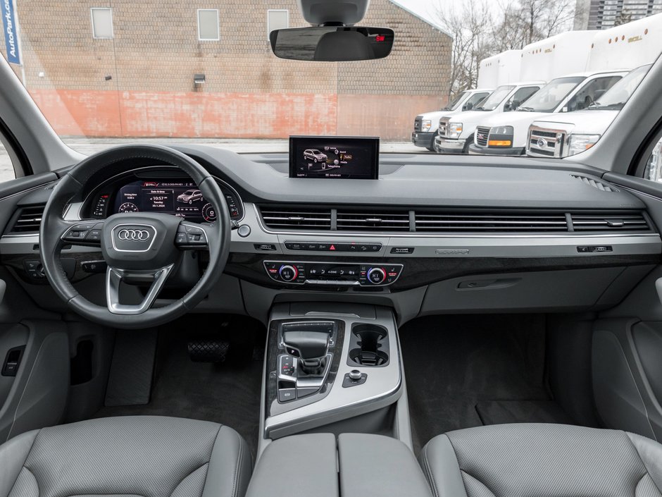 2019 Audi Q7 55 Progressiv-27