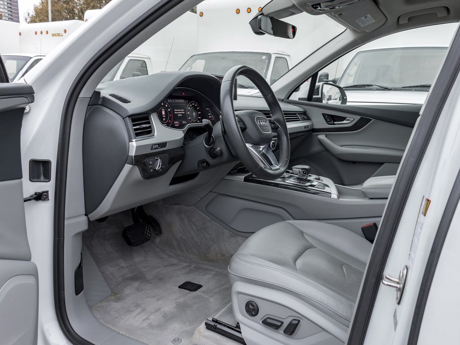 2019 Audi Q7 55 Progressiv-6
