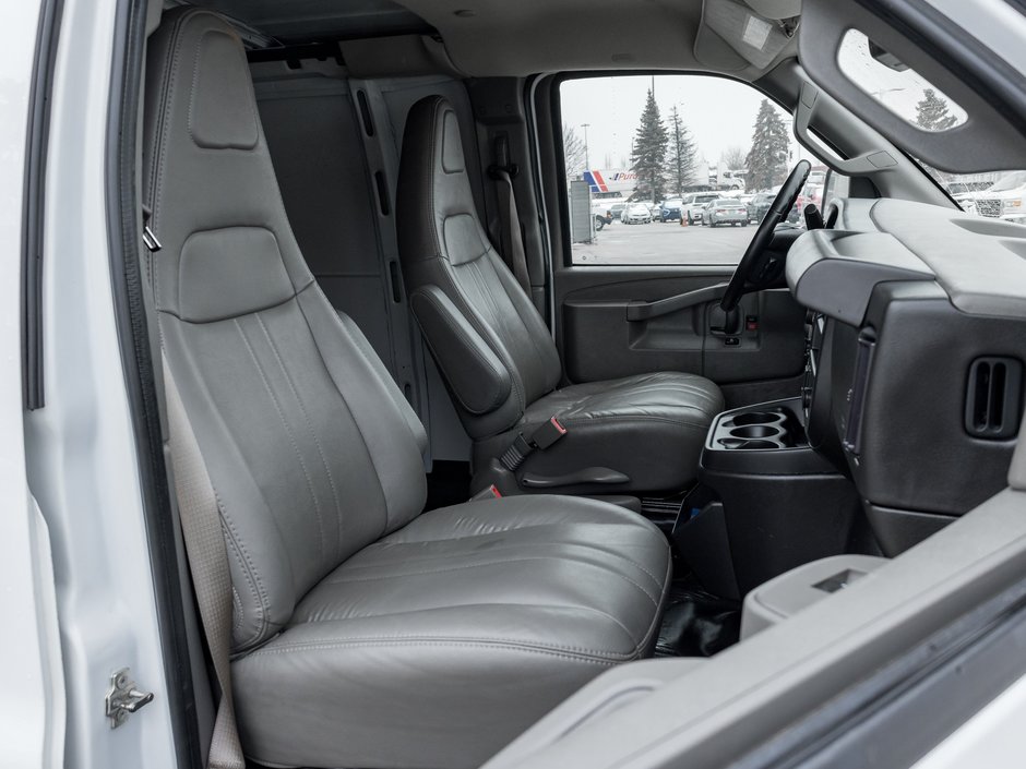 2023 Chevrolet Express 2500 Work Van-19