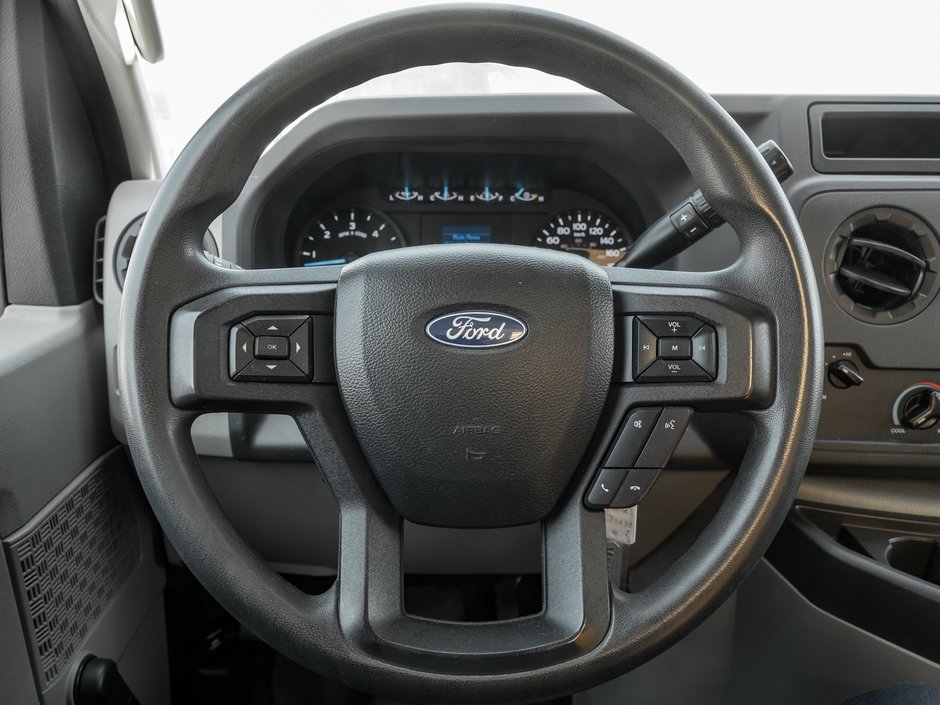 2021 Ford E-450 cutaway-7