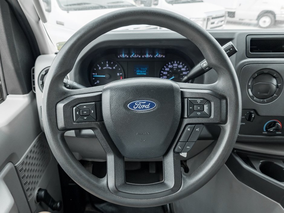 2022 Ford E-450 cutaway-10