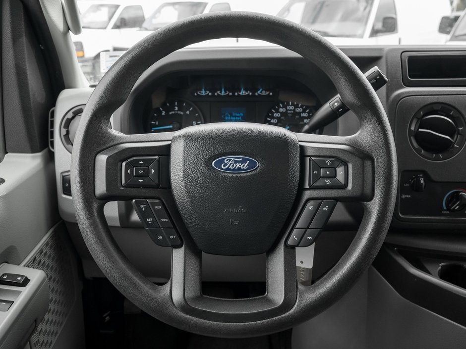 2022 Ford E-450 cutaway-7