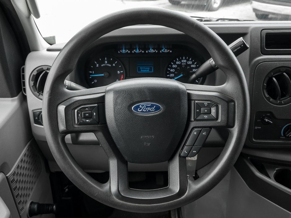 2022 Ford E-450 cutaway-7