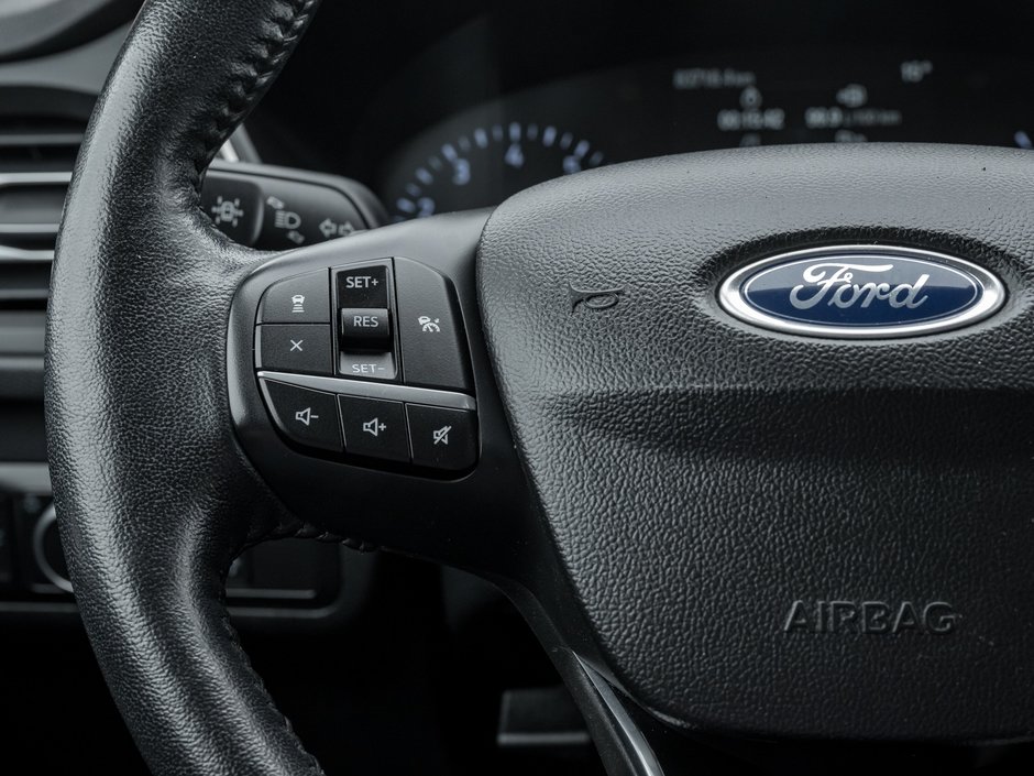 2020 Ford Escape SEL-10