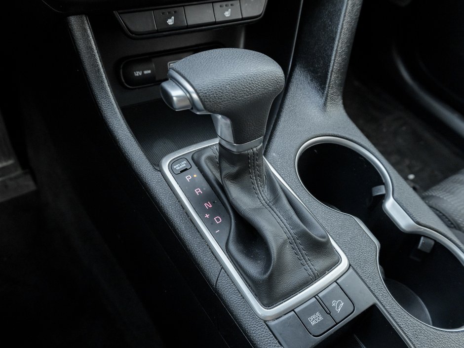 2022 Kia Sportage LX-16