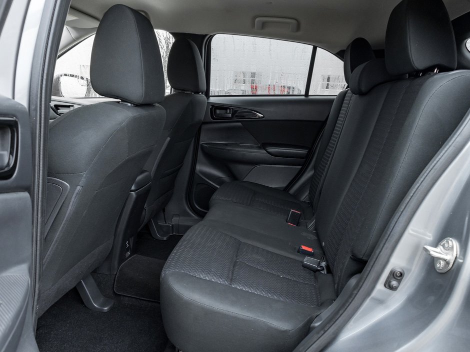 2022 Mitsubishi ECLIPSE CROSS ES-21