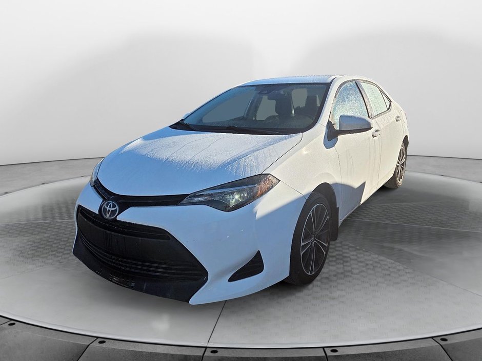 Toyota Corolla  2018 à Sept-Îles, Québec - w940px