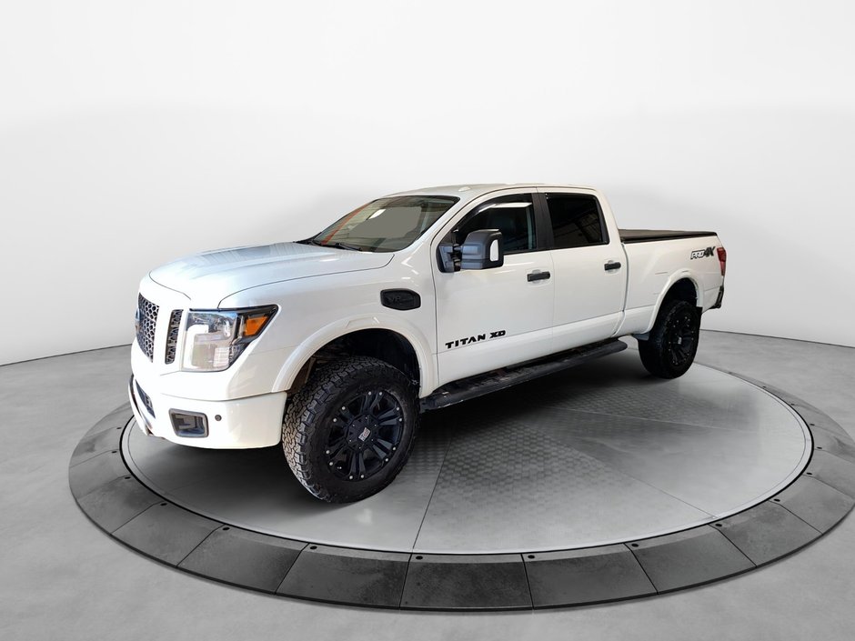2019 Nissan Titan XD in Jonquière, Quebec - w940px