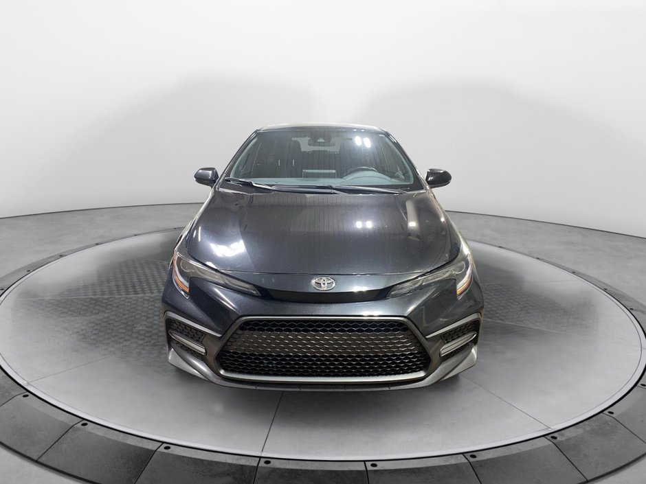 Toyota Corolla  2021 à Sept-Îles, Québec - w940px