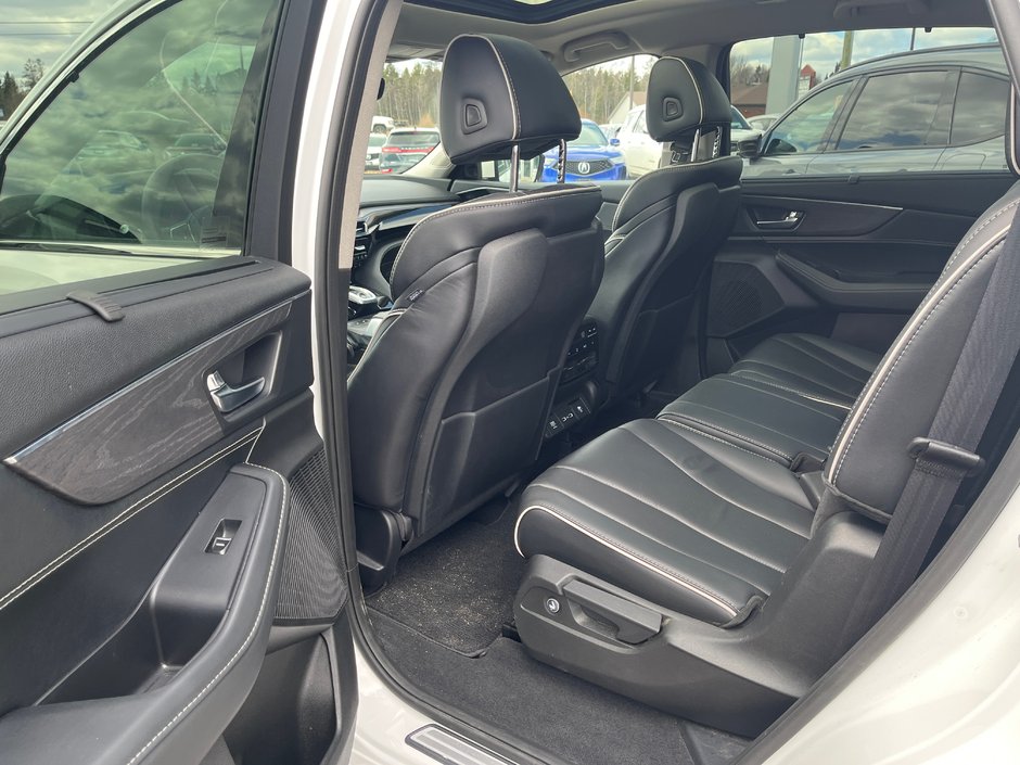 Acura MDX Platinum Elite 2022-17