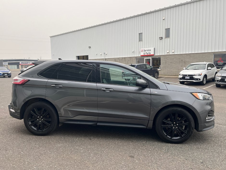 2022 Ford Edge ST sport-1