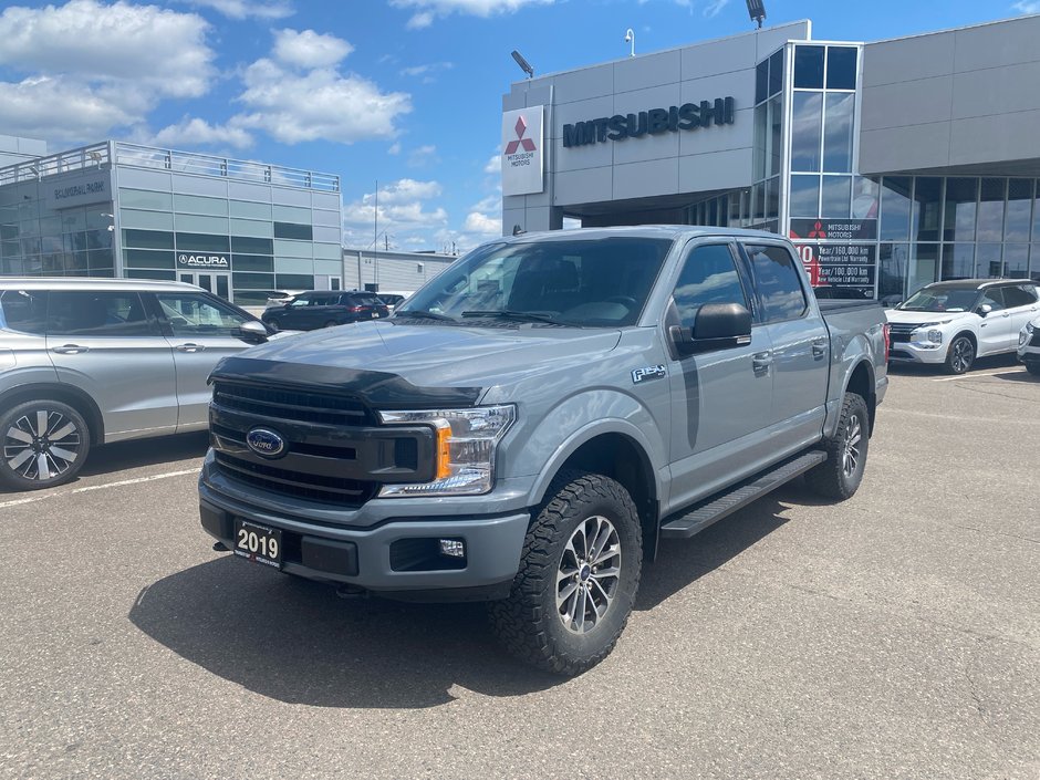 Ford F-150 XLT 4X4 2019-0