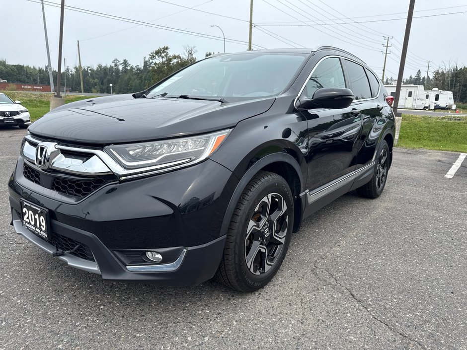 2019 Honda CR-V Touring in Thunder Bay, Ontario - w940px