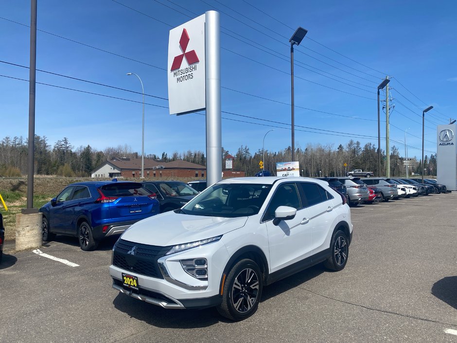 2024 Mitsubishi Eclipse Cross SE in Thunder Bay, Ontario - w940px