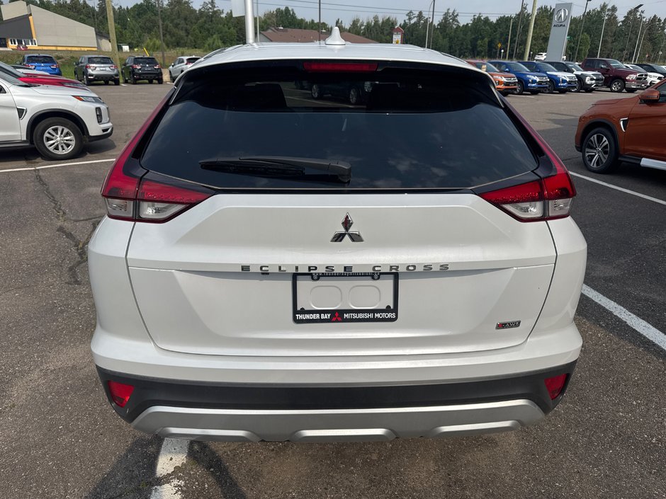 2025 Mitsubishi ECLIPSE CROSS SE-2