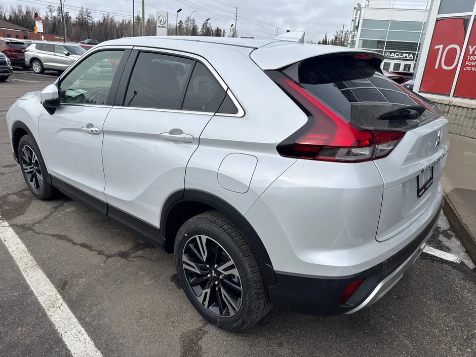 2025 Mitsubishi ECLIPSE CROSS SE-6