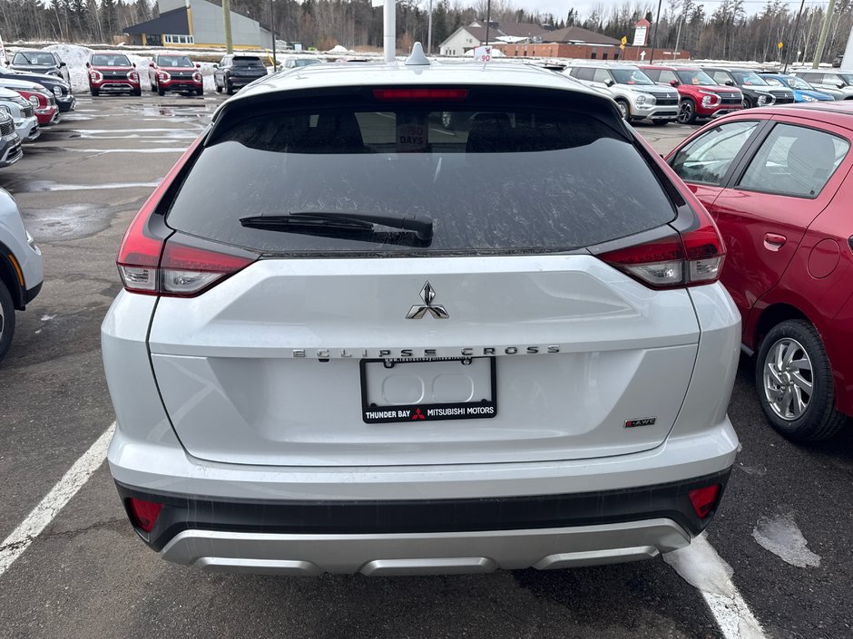 2025 Mitsubishi ECLIPSE CROSS SE-5