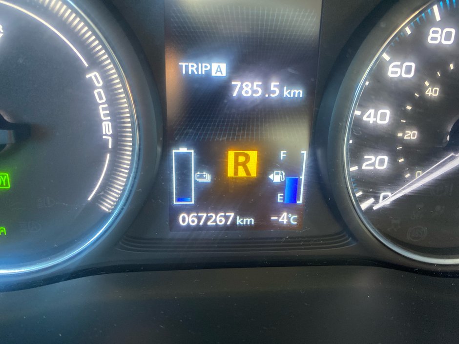 Mitsubishi Outlander PHEV LE 2020-10