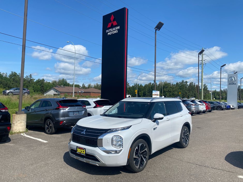 2023 Mitsubishi Outlander PHEV GT in Thunder Bay, Ontario - w940px