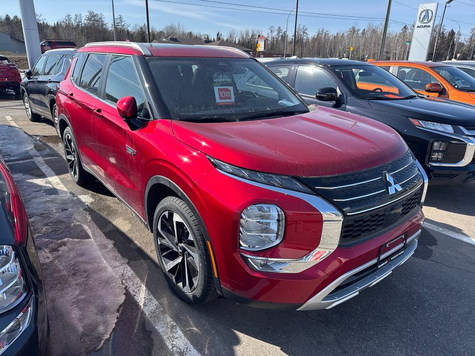 Mitsubishi Outlander Plug-In Hybrid SEL 2025-1