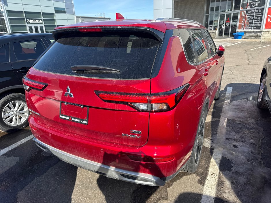 Mitsubishi Outlander Plug-In Hybrid SEL 2025-2