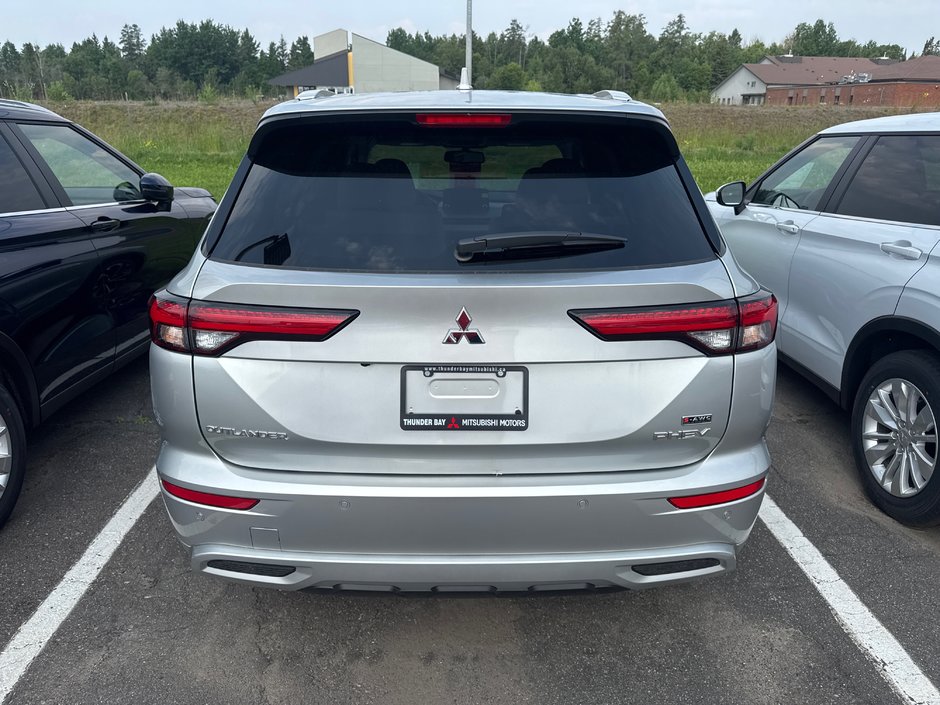2025 Mitsubishi Outlander Plug-In Hybrid GT-3