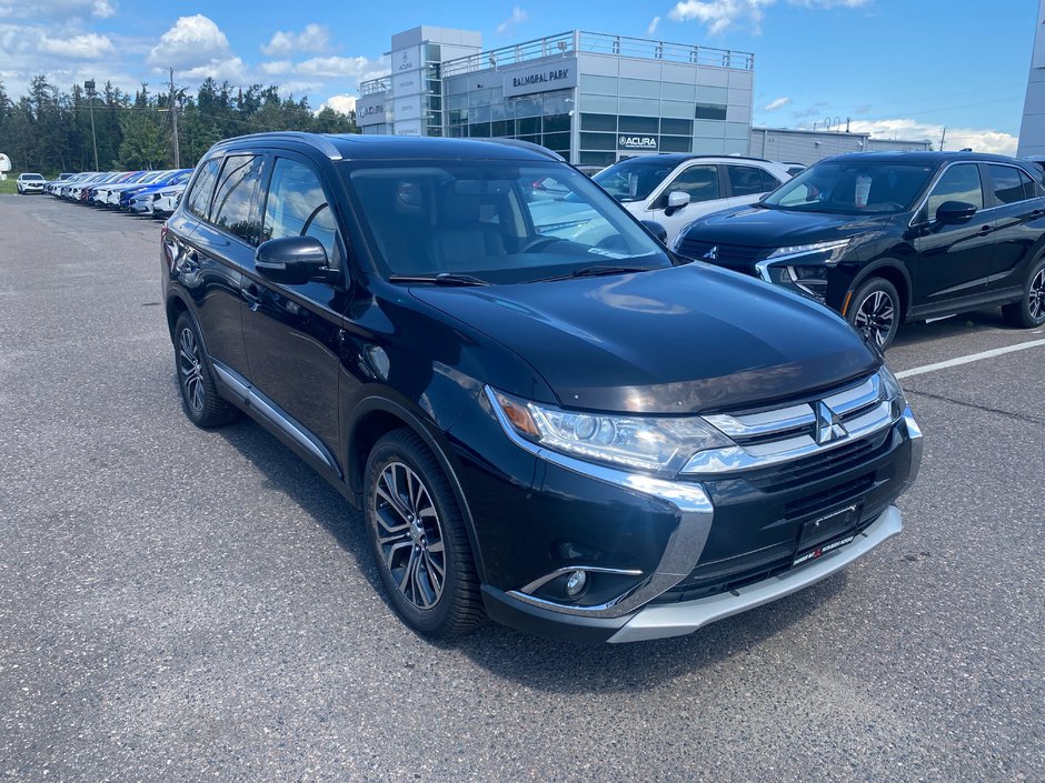 Mitsubishi Outlander ES PREMIUM 2016-1