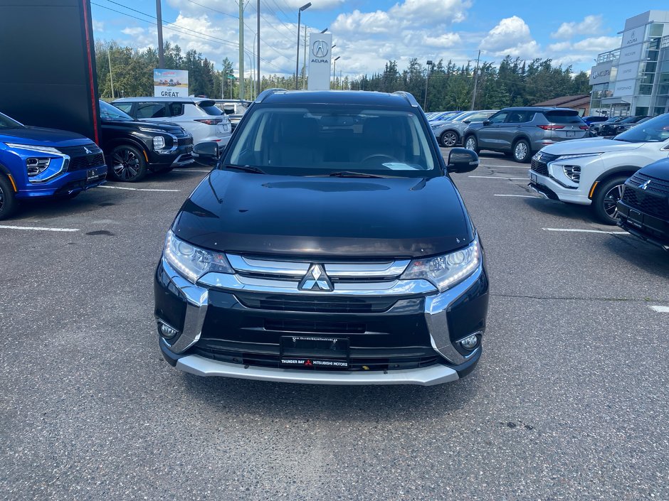 Mitsubishi Outlander ES PREMIUM 2016-10