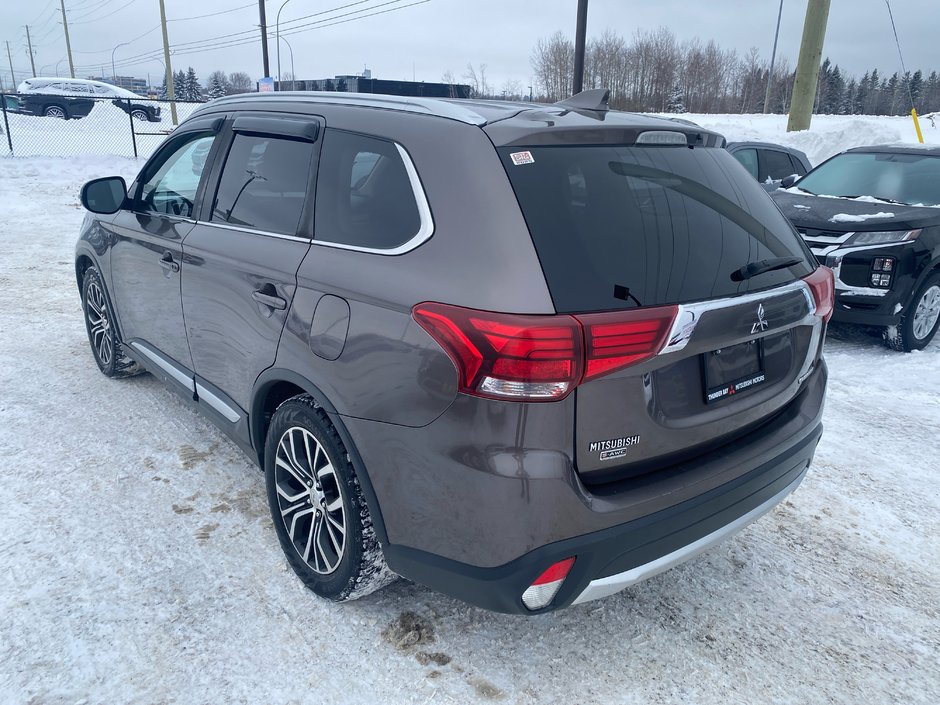 2017 Mitsubishi Outlander GT-5