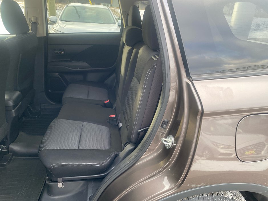 2018 Mitsubishi Outlander SE-7