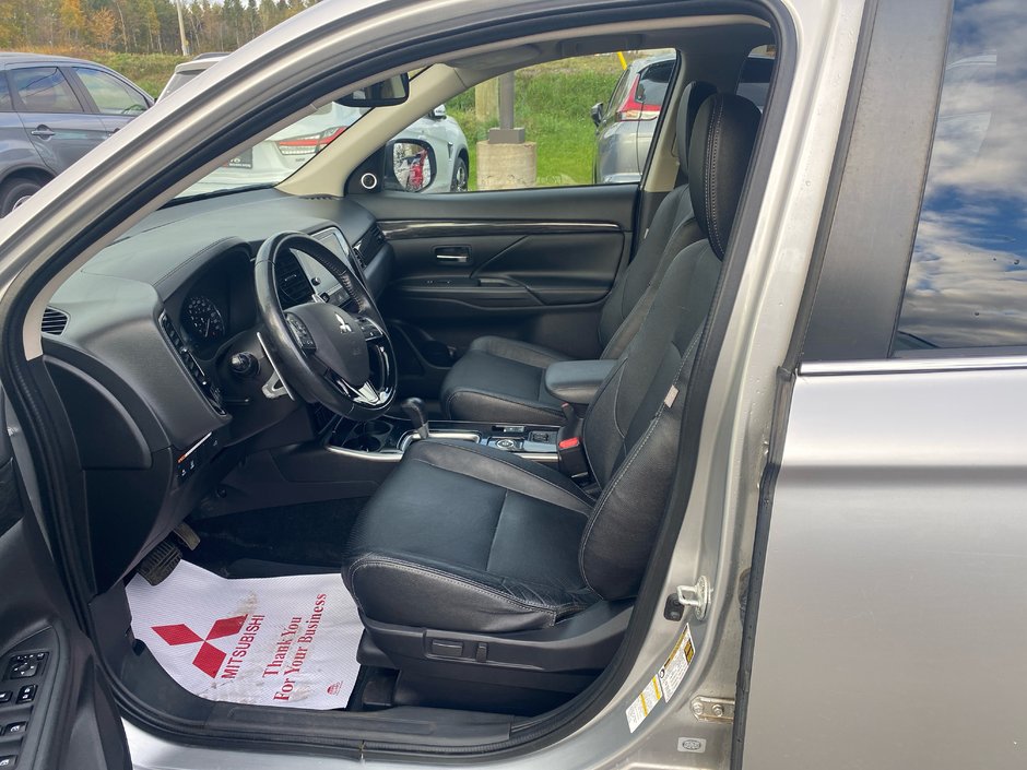 Mitsubishi Outlander GT 2018-6