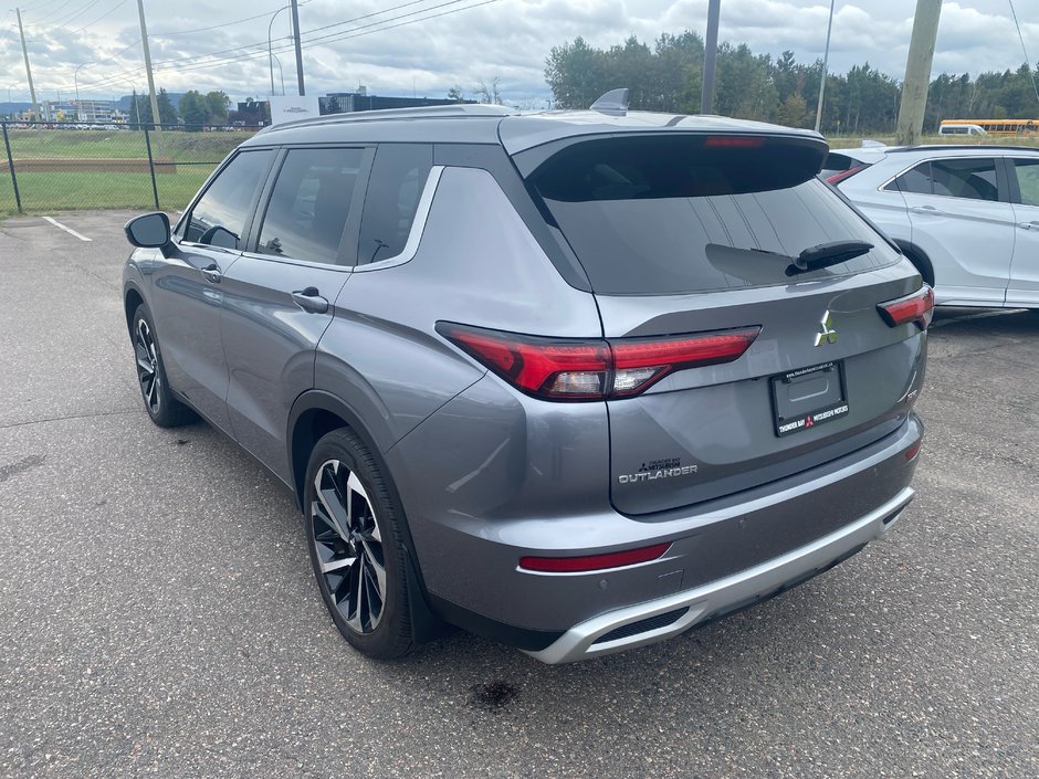 2022 Mitsubishi Outlander LE PREMIUM-5