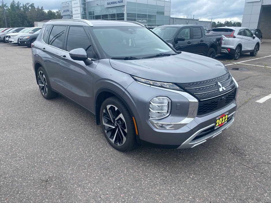 2022 Mitsubishi Outlander LE PREMIUM-2