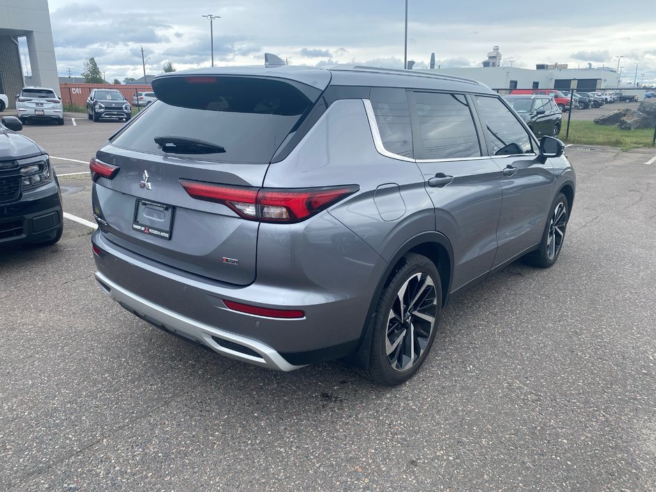 2022 Mitsubishi Outlander LE PREMIUM-3