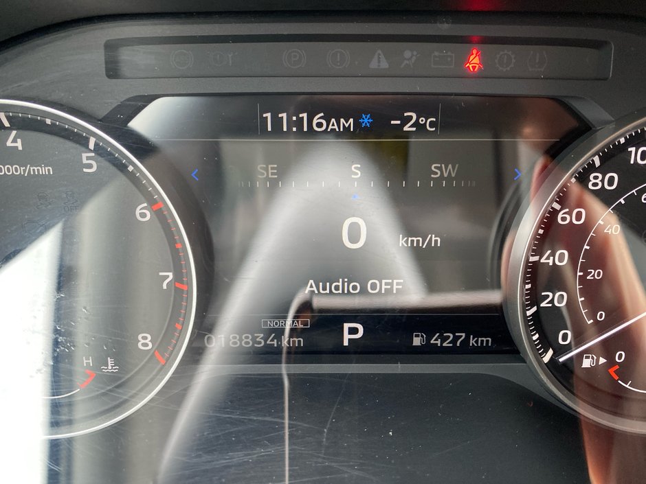 Mitsubishi Outlander LE PREMIUM 2022-9