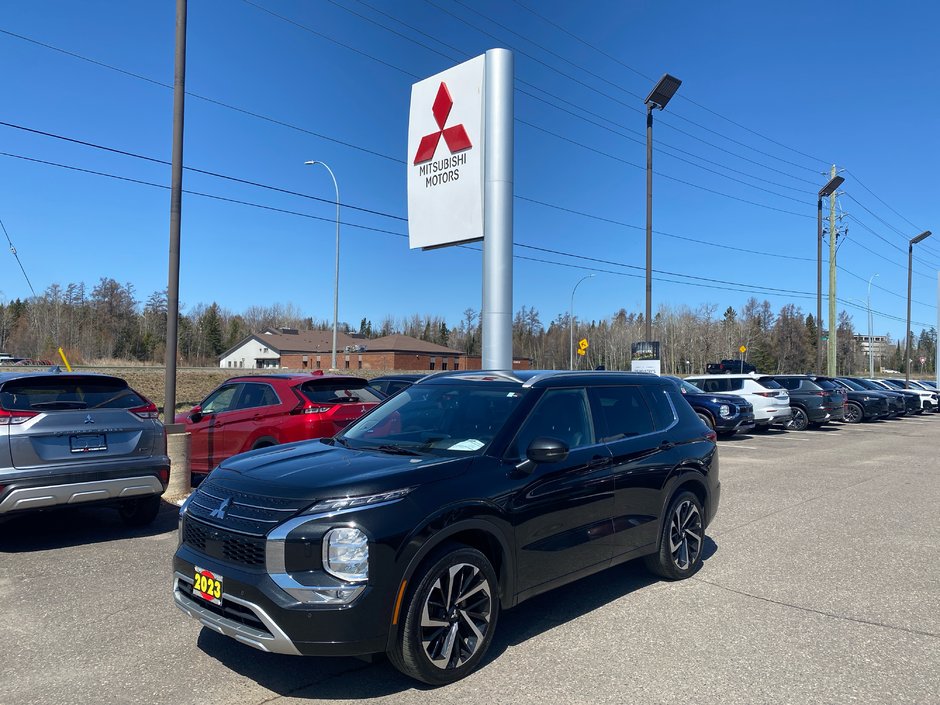 2023 Mitsubishi Outlander GT-0
