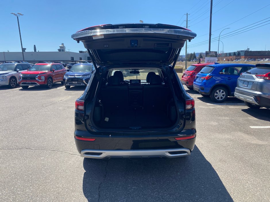 2023 Mitsubishi Outlander GT-6