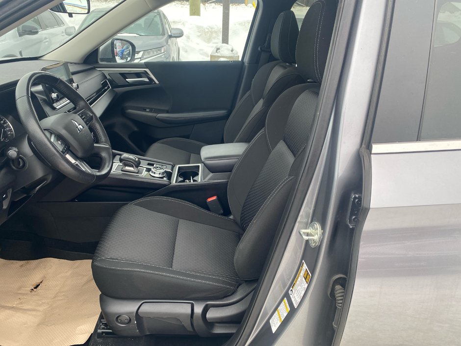 Mitsubishi Outlander SE 2024-6