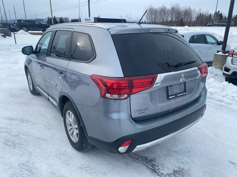 2024 Mitsubishi Outlander SE-5