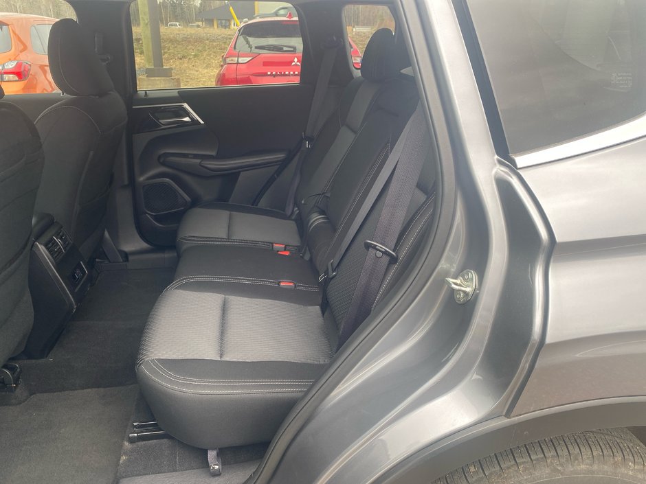 Mitsubishi Outlander SE 2024-7